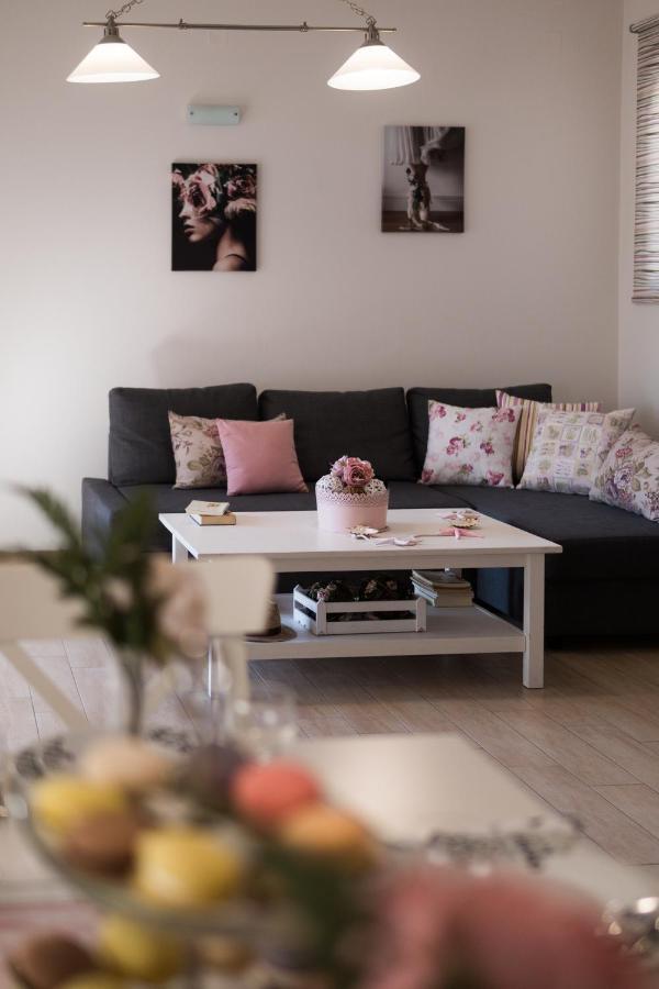 Velanidia Apartments ปลาตาเรีย ภายนอก รูปภาพ
